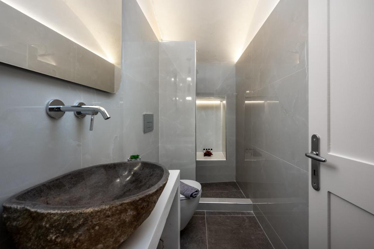 Townhall Apartment Symi Bagian luar foto
